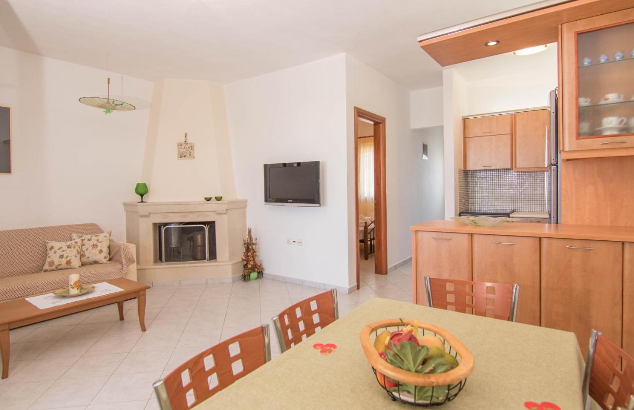 Fedra Apartments, View, Free Parking, 2Mins To Beach Palekastro Exterior photo